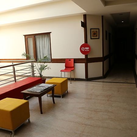 Oyo Rooms Chandigarh Sector 34 Exterior photo