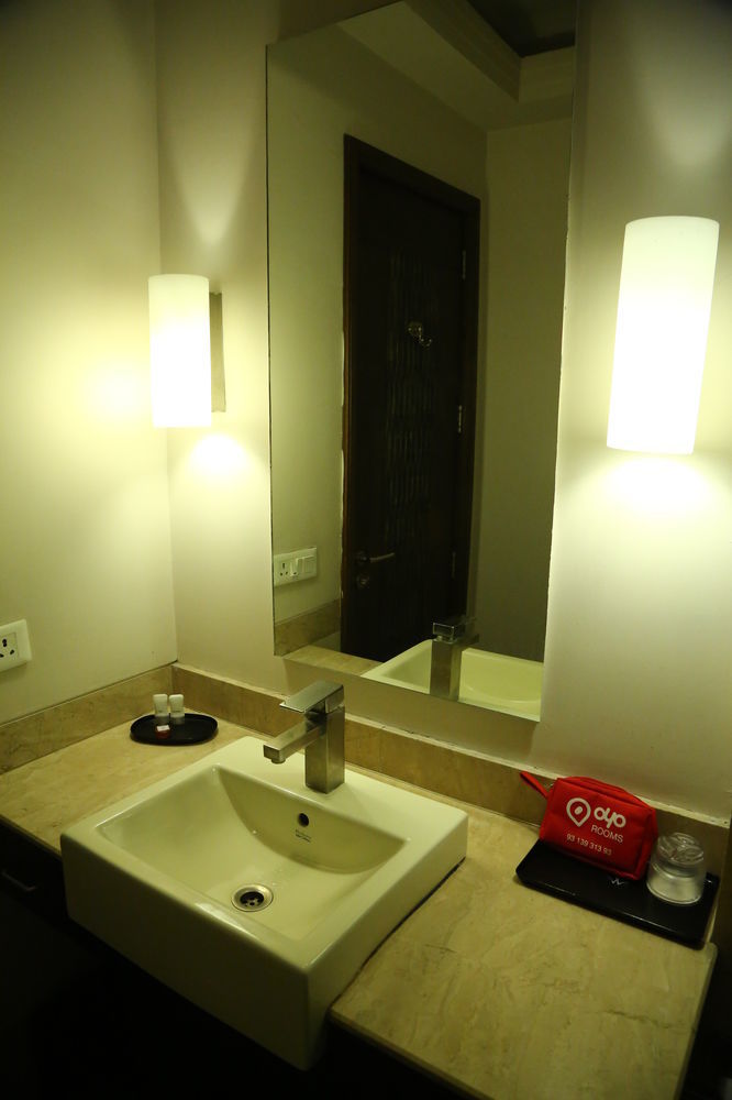 Oyo Rooms Chandigarh Sector 34 Exterior photo
